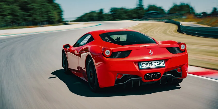 Jízda ve Ferrari 458 Italia v Brně